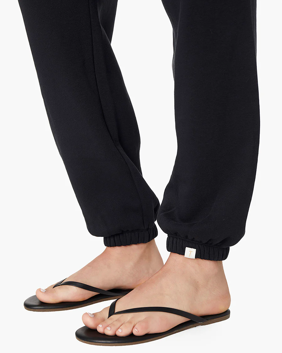Air Whipped Sweatpant - Black - Image 5