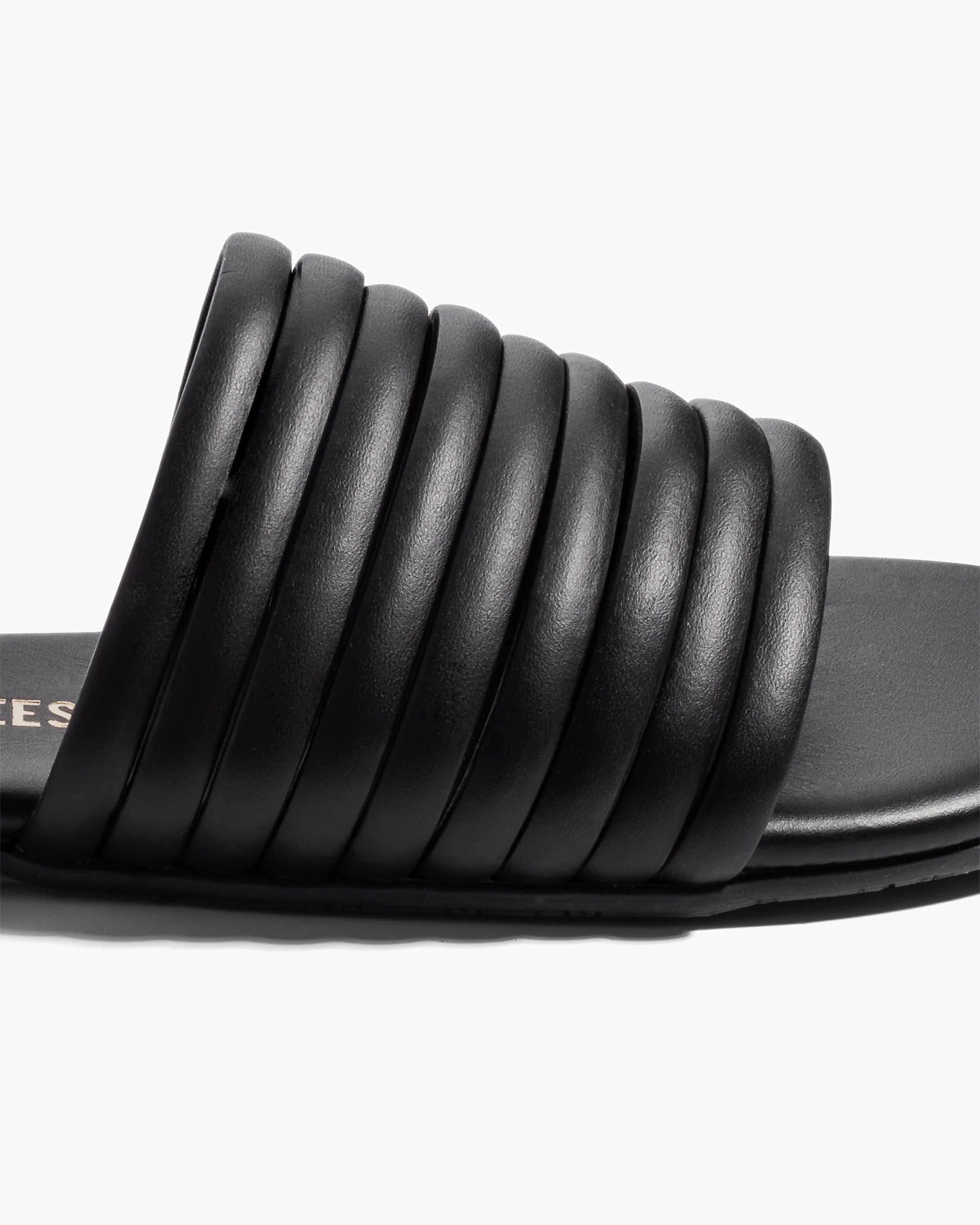 Caro - Black - Image 3
