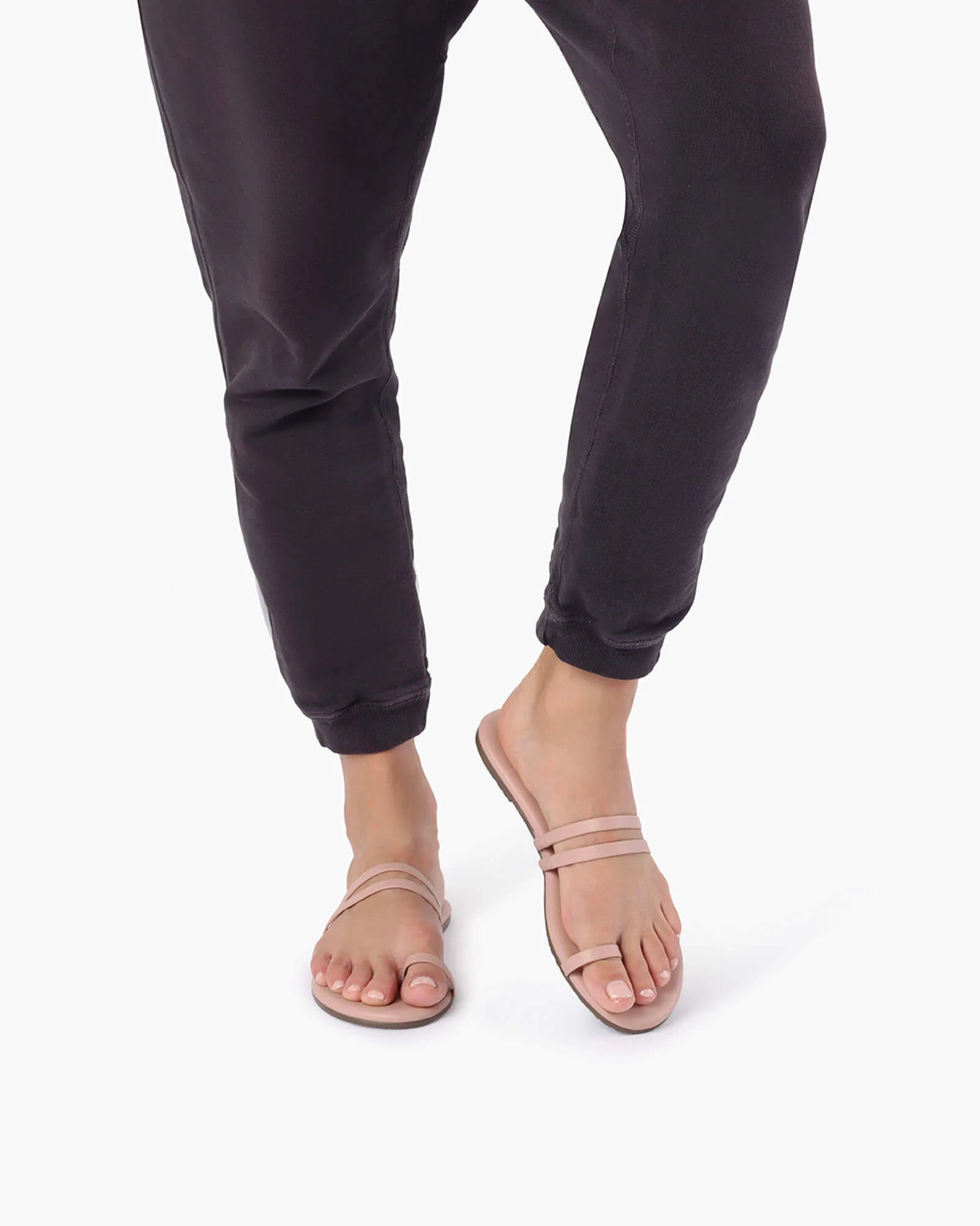 Leah - Buff - Image 5