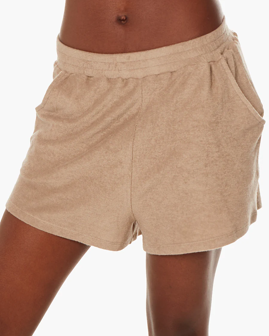 Soleil Chic Short - Desert