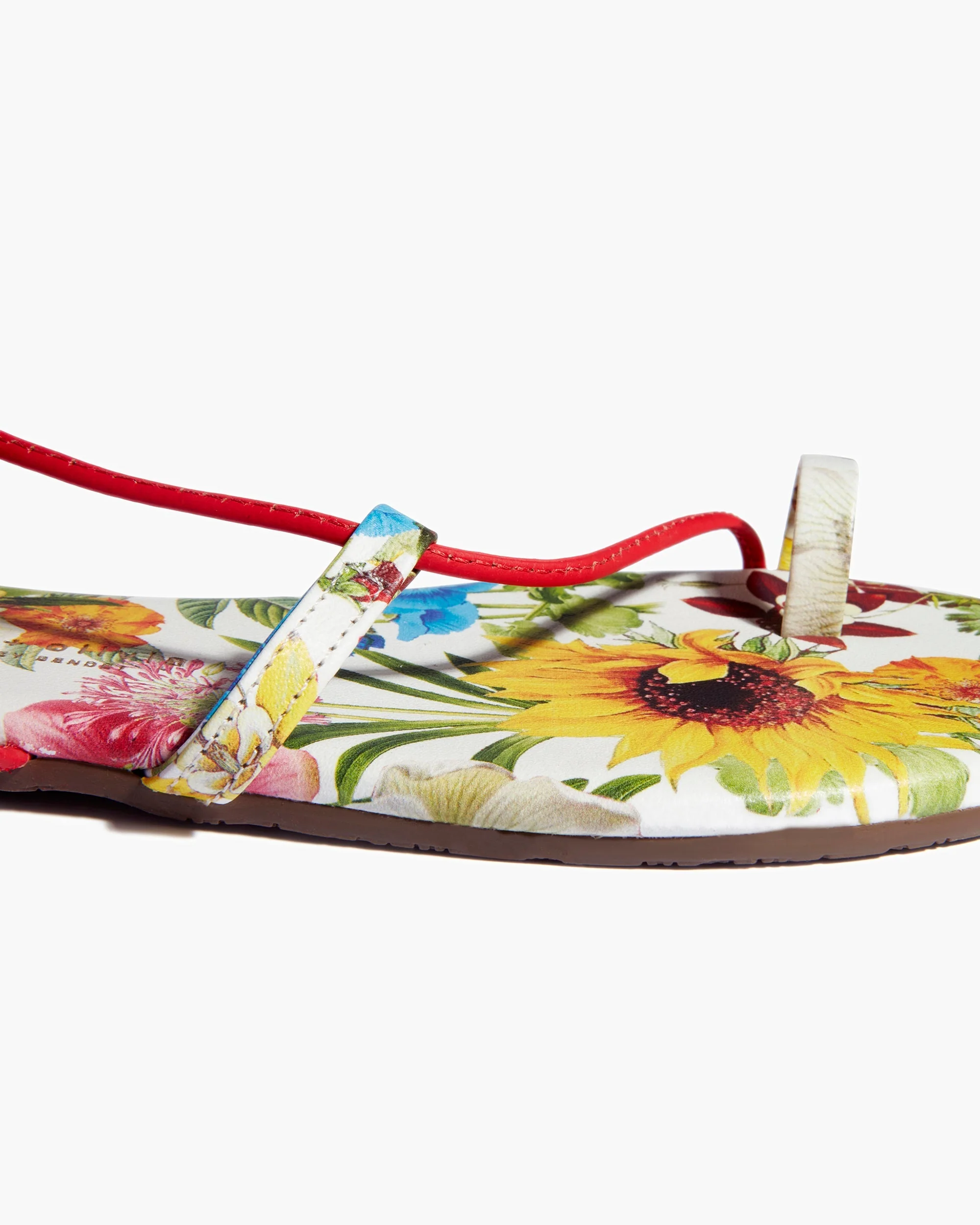 TKEES x Alice + Olivia Jo - Sunday Stroll - Image 3